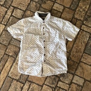 Smash White Casual Button Down Shirt with Subtle Pattern